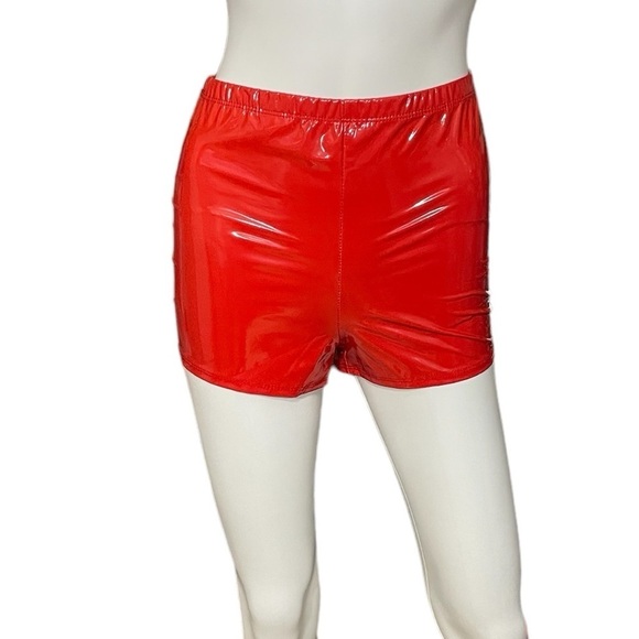 Red Mini PU Shorts
New - Picture 2 of 9